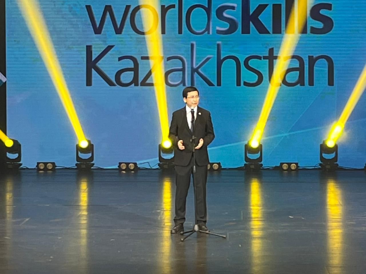 worldskils111221 (6).jpg